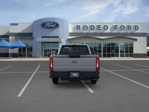 Used 2025 Ford F250 XL RWD image 5