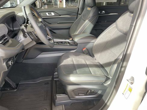 New 2026 Ford Explorer Tremor w/ Tremor Convenience Package AWD/4WD image 13