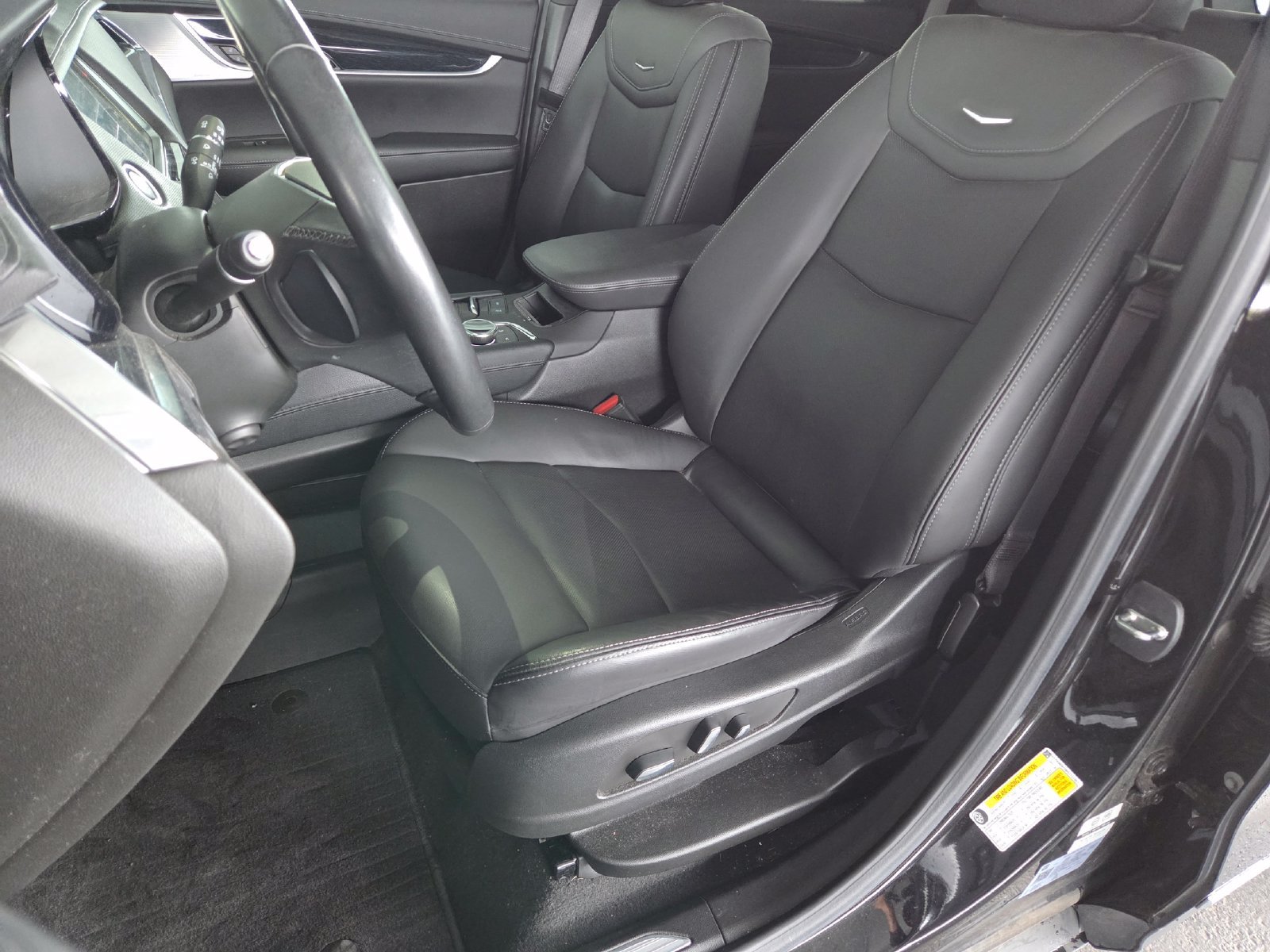 Used 2024 Cadillac XT5 Premium Luxury AWD/4WD image 27