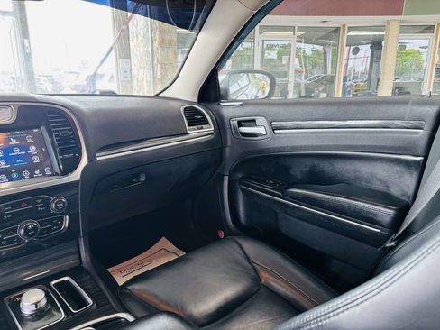 Used 2017 Chrysler 300 Limited w/ 300 Premium Group AWD/4WD image 35