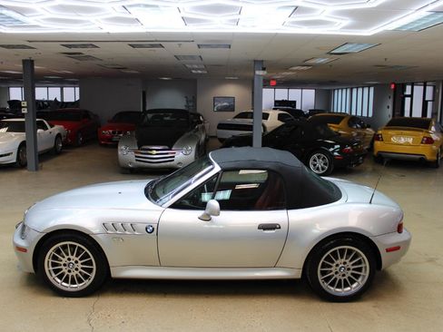 Used 2002 BMW Z3 3.0i image 9