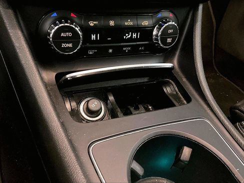 Used 2019 Mercedes-Benz GLA 250 image 31