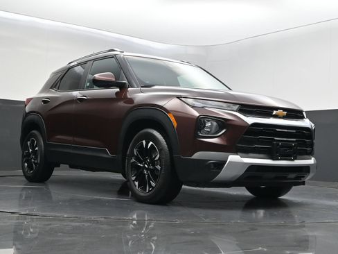 Certified 2023 Chevrolet TrailBlazer LT FWD image 34