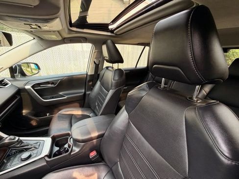 Used 2021 Toyota RAV4 Limited w/ Limited Grade Weather Package AWD/4WD image 15