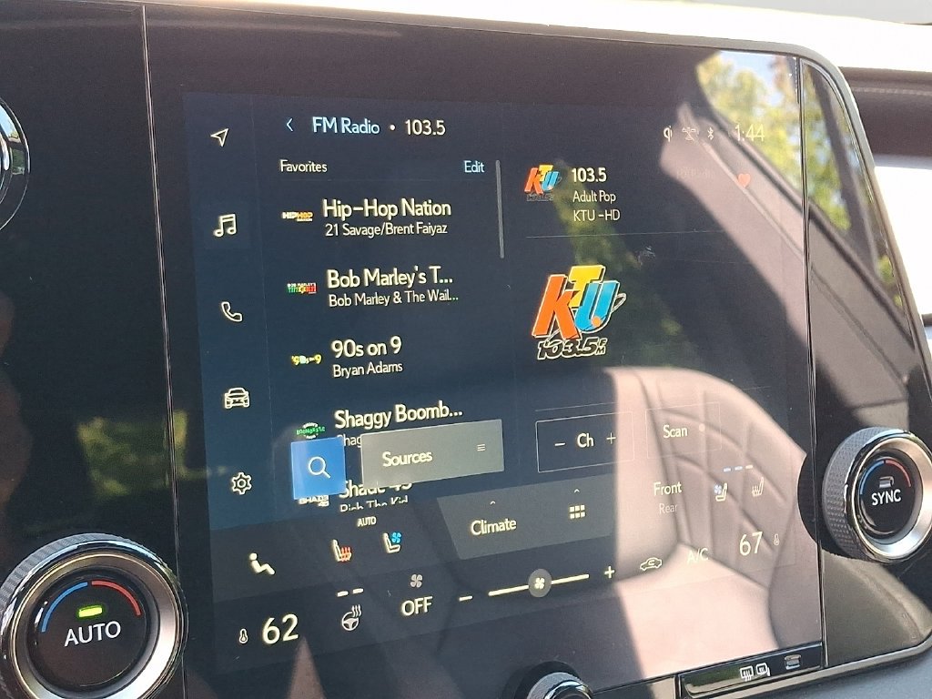 Used 2025 Lexus RX 350 Premium w/ Accessory Package AWD/4WD image 18