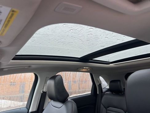 Certified 2023 Ford Edge SEL w/ Convenience Package image 18