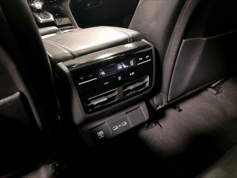 Used 2023 Acura MDX SH-AWD w/ Technology Package image 29