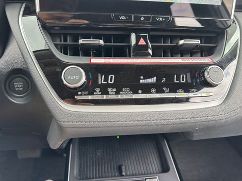 Certified 2026 Toyota Corolla Cross XLE FWD image 12