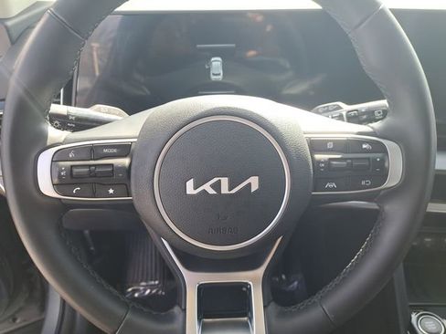 Used 2024 Kia Sportage EX image 21