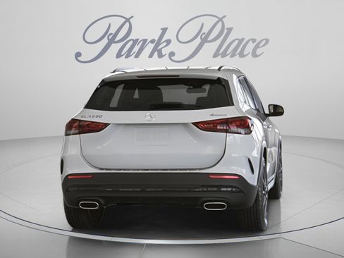 Used 2023 Mercedes-Benz GLA 250 4MATIC image 18