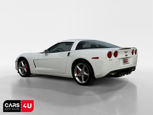 Used 2011 Chevrolet Corvette Coupe w/ 1LT image 5