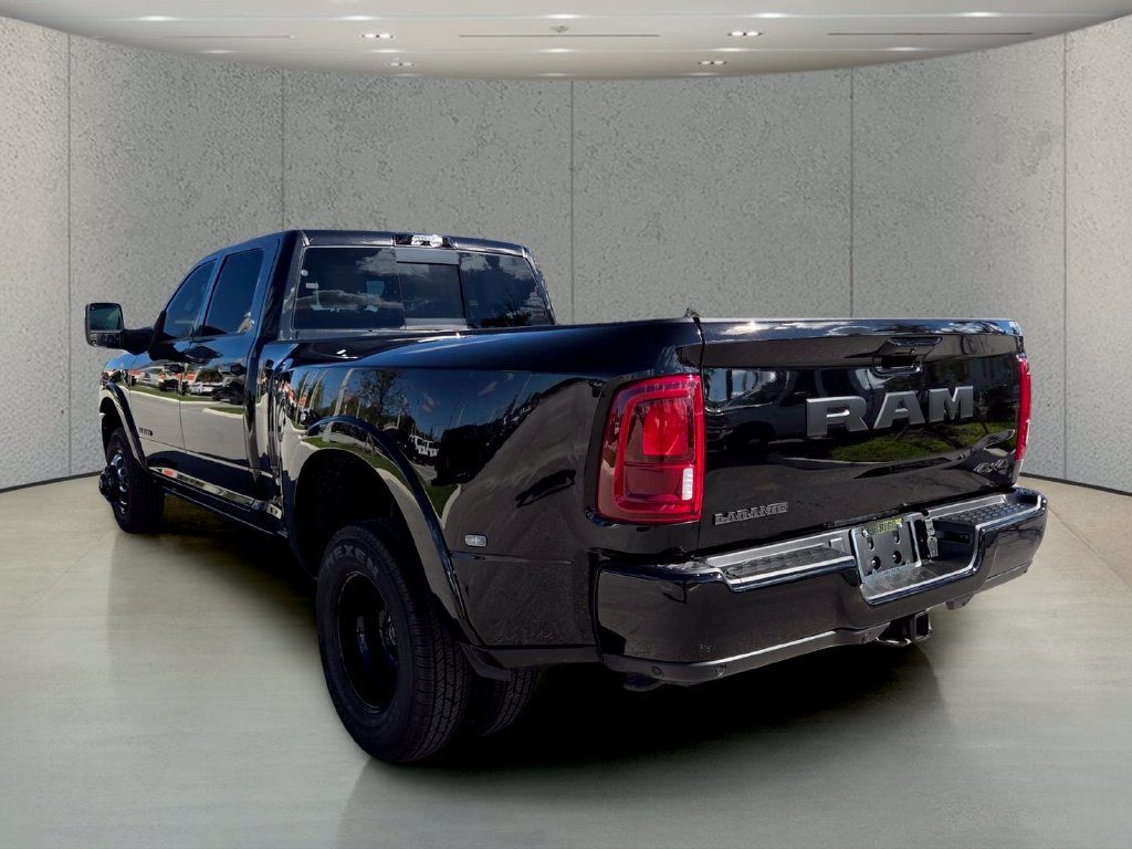 New 2027 RAM 3500 Laramie AWD/4WD image 8