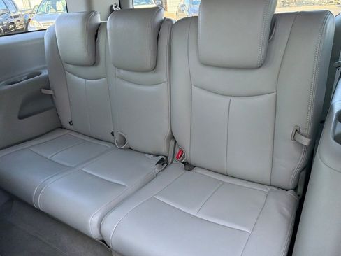 Used 2015 Nissan Quest SV image 14