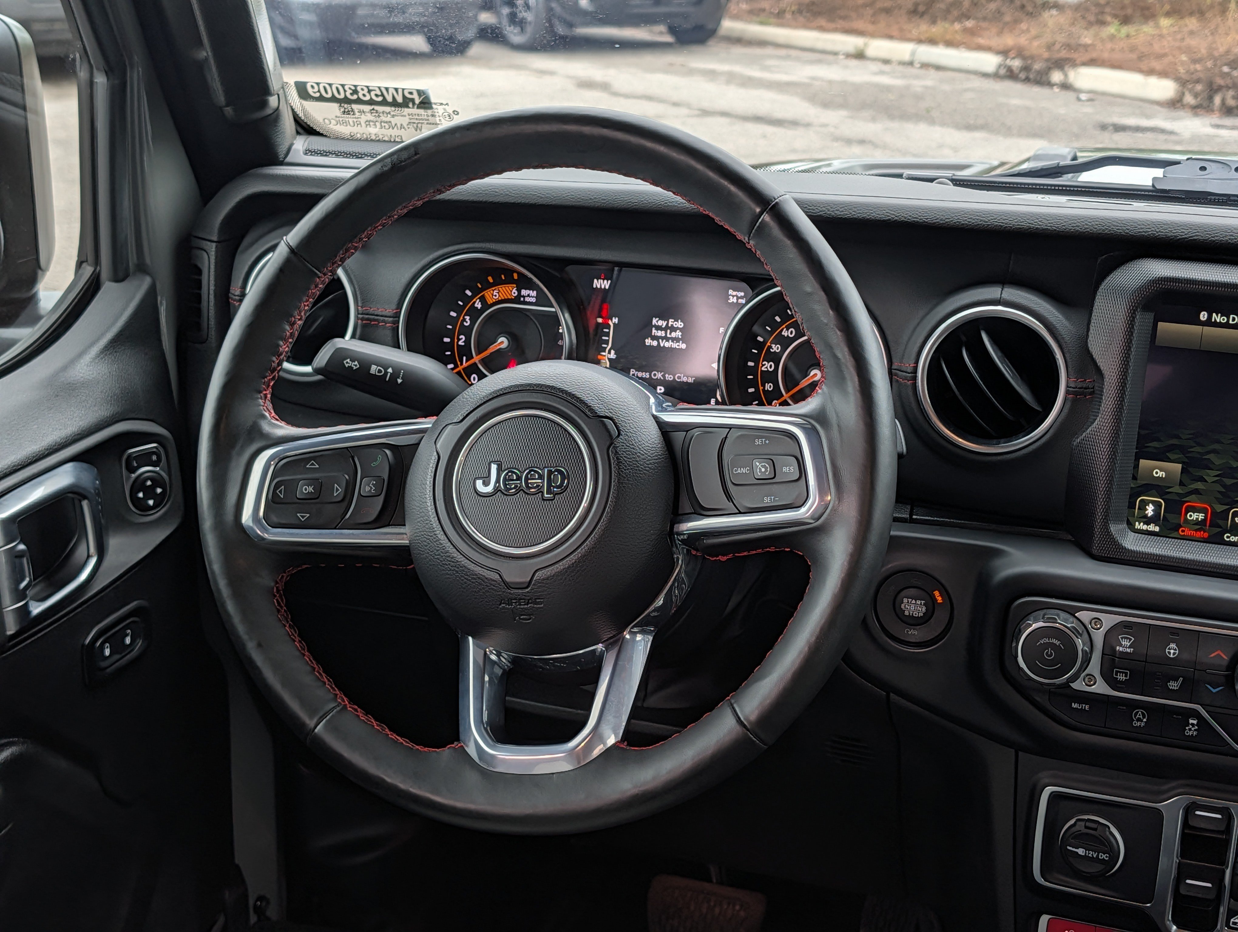 Used 2023 Jeep Wrangler Unlimited Rubicon w/ Cold Weather Group AWD/4WD image 44