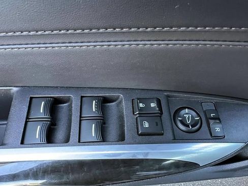Used 2020 Acura TLX FWD image 17