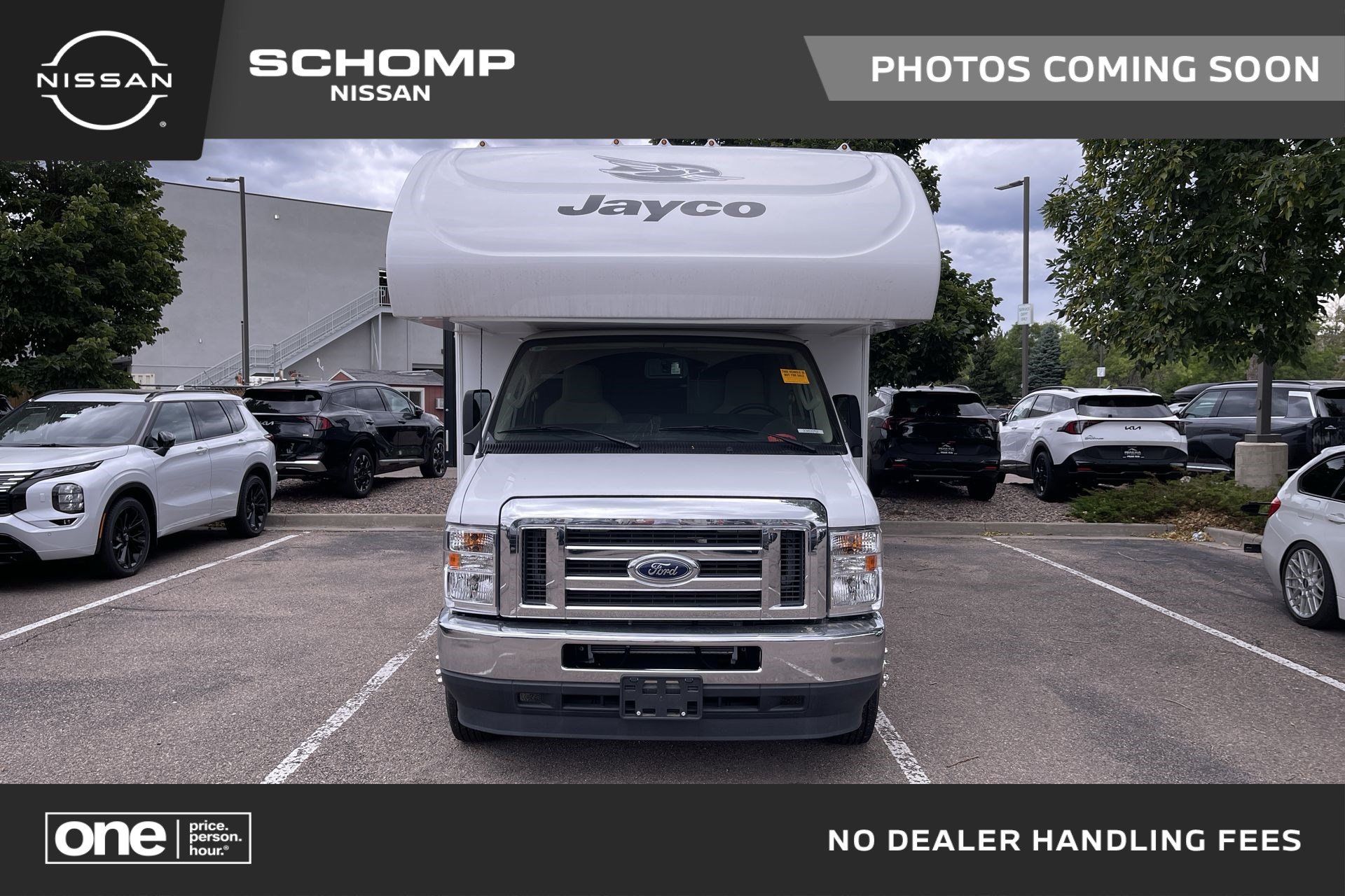Used 2025 Ford E-350 and Econoline 350 Super Duty w/ Motorhome Prep Package RWD image 1