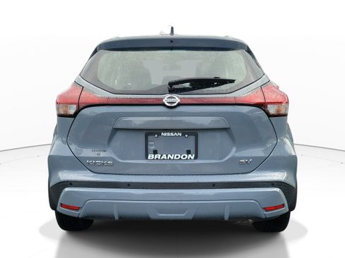 Used 2021 Nissan Kicks SV FWD image 6