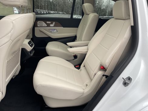 New 2026 Mercedes-Benz GLS 450 GLS 450 4MATIC SUV image 38