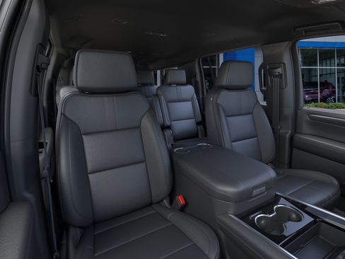 New 2025 Chevrolet Suburban RST w/ Comfort Package image 16