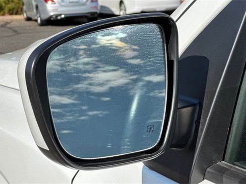 Used 2024 Nissan Frontier SV w/ SV Convenience Package image 54