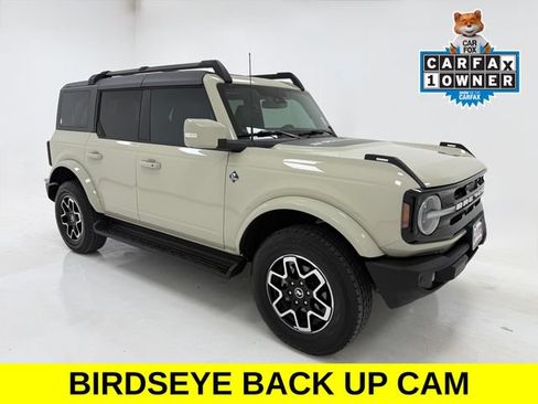 Used 2025 Ford Bronco Outer Banks AWD/4WD image 1