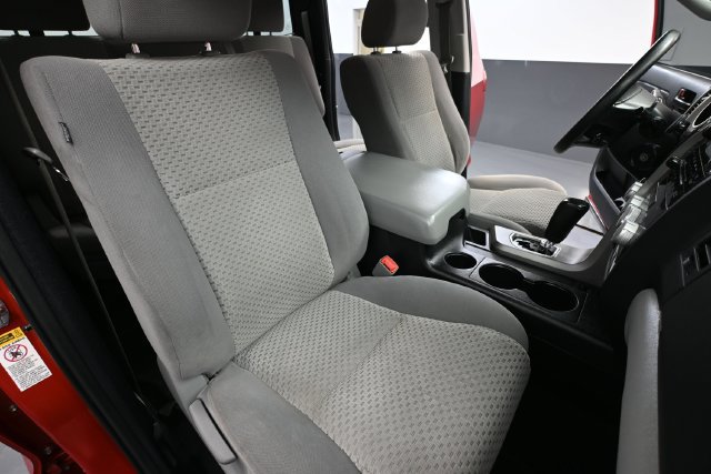 Used 2012 Toyota Tundra 4x4 Double Cab image 34