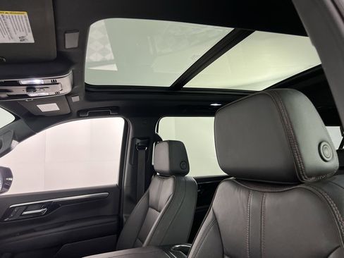 Used 2025 Chevrolet Suburban RST w/ Sun And Tow Package image 24