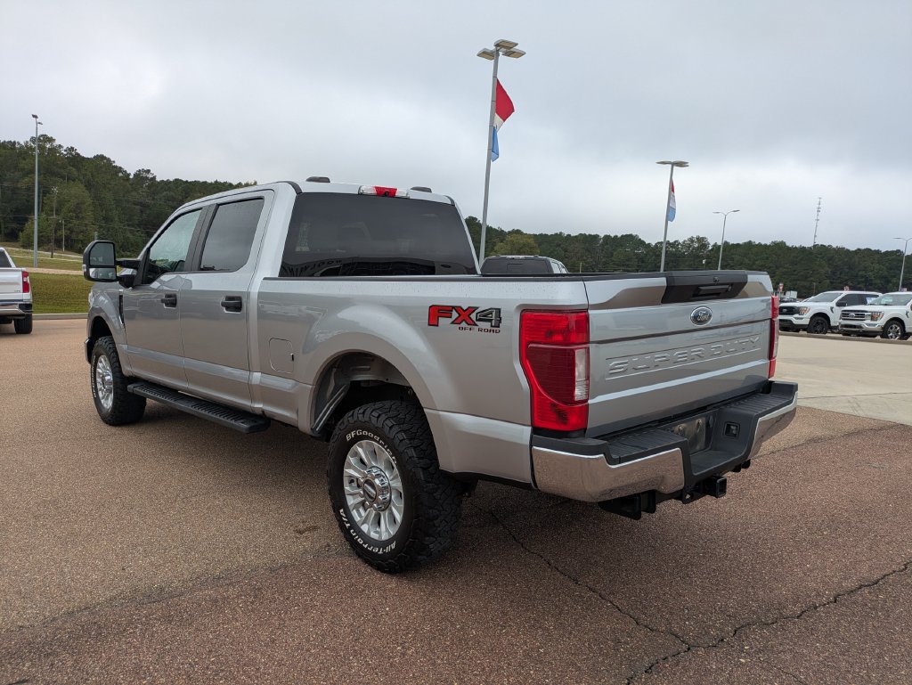 Used 2022 Ford F250 XL w/ STX Appearance Package AWD/4WD image 3