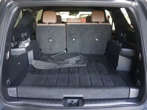 Certified 2025 Toyota 4Runner Limited AWD/4WD image 19
