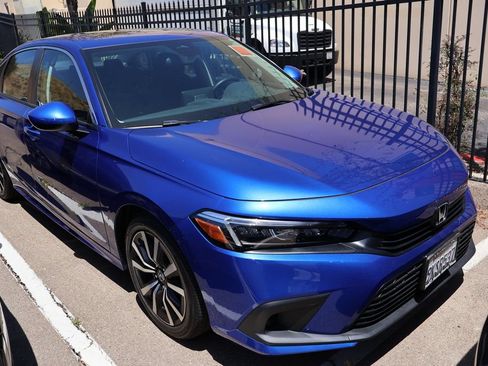 Used 2024 Honda Civic EX image 4