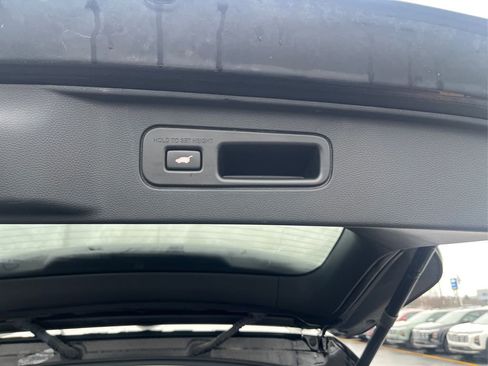 Certified 2023 Honda Pilot Touring image 26