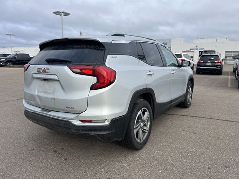 Used 2020 GMC Terrain SLT w/ Preferred Package image 3