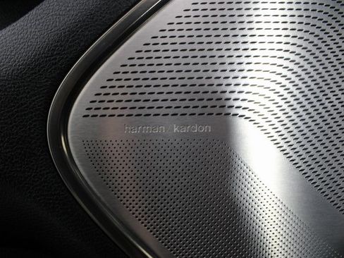 Used 2020 RAM 1500 Limited image 22