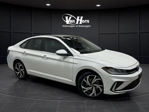 Used 2025 Volkswagen Jetta SEL image 37