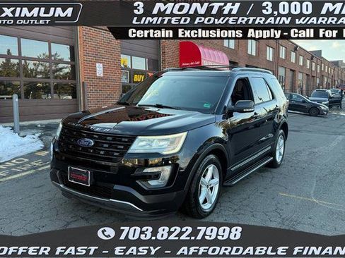 Used 2016 Ford Explorer XLT w/ Equipment Group 202A image 1