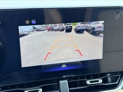 New 2026 Chevrolet Equinox ACTIV w/ Convenience Package III AWD/4WD image 28