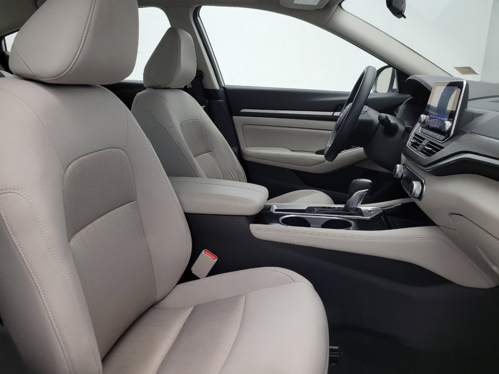 Used 2023 Nissan Altima 2.5 SV FWD image 21