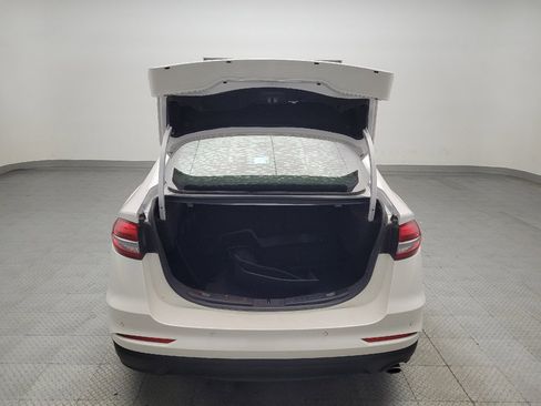 Used 2020 Ford Fusion SE FWD image 29