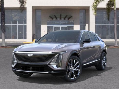 New 2026 Cadillac Lyriq Signature Luxury image 6