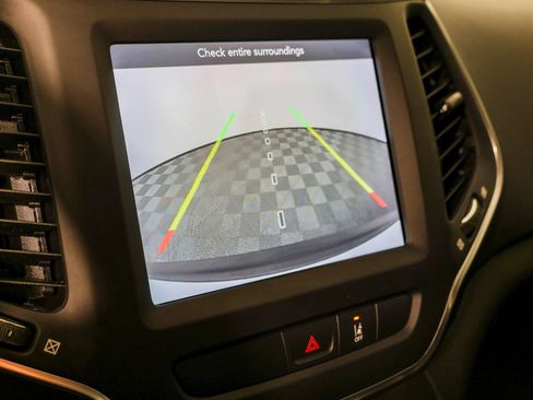 Used 2022 Jeep Cherokee Latitude Lux image 7