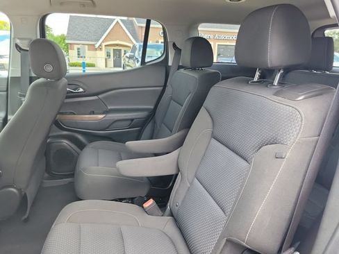 Used 2023 GMC Acadia SLE w/ Driver Convenience Package FWD image 10