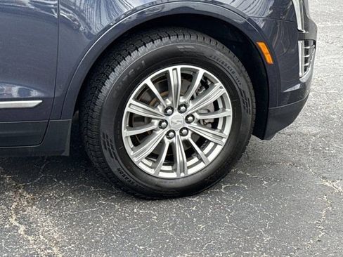 Used 2018 Cadillac XT5 Luxury w/ Driver Awareness Package image 5