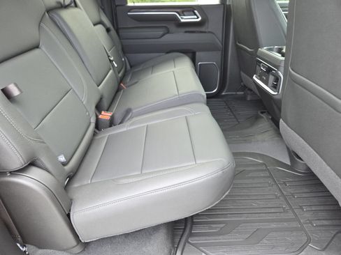 New 2026 GMC Sierra 2500 SLT w/ SLT Premium Package AWD/4WD image 24
