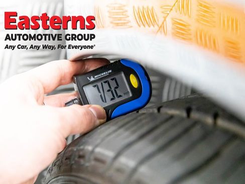 Used 2023 BMW i4 eDrive40 w/ M Sport Package image 27