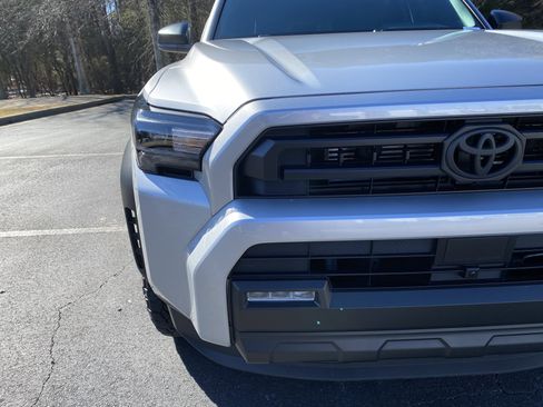 Used 2025 Toyota 4Runner SR5 image 14