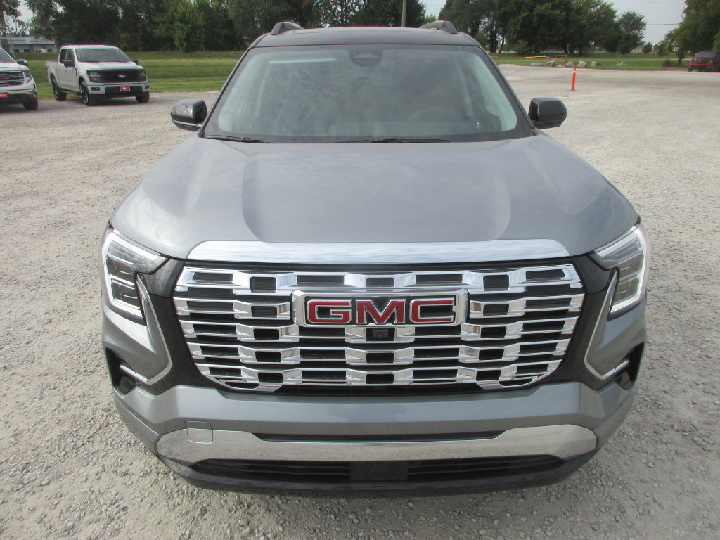 New 2027 GMC Terrain Denali w/ LPO, Black Badging Package AWD/4WD image 10