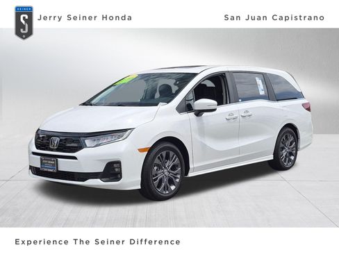 New 2026 Honda Odyssey Touring image 1