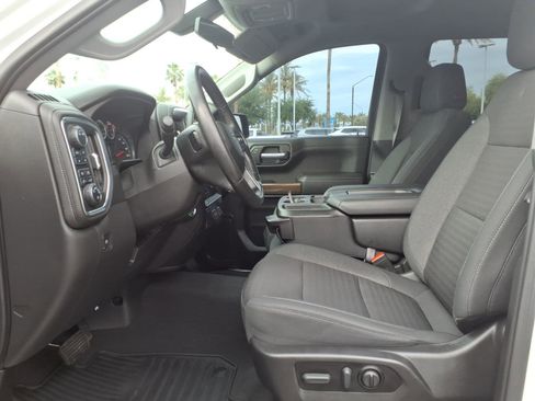 Used 2021 Chevrolet Silverado 1500 RST w/ Z71 Off-Road Package image 16