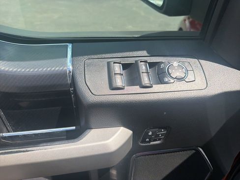 Used 2018 Ford F150 Lariat AWD/4WD image 29