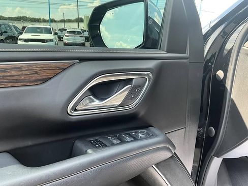 Used 2023 Chevrolet Tahoe Premier w/ Max Trailering Package AWD/4WD image 15
